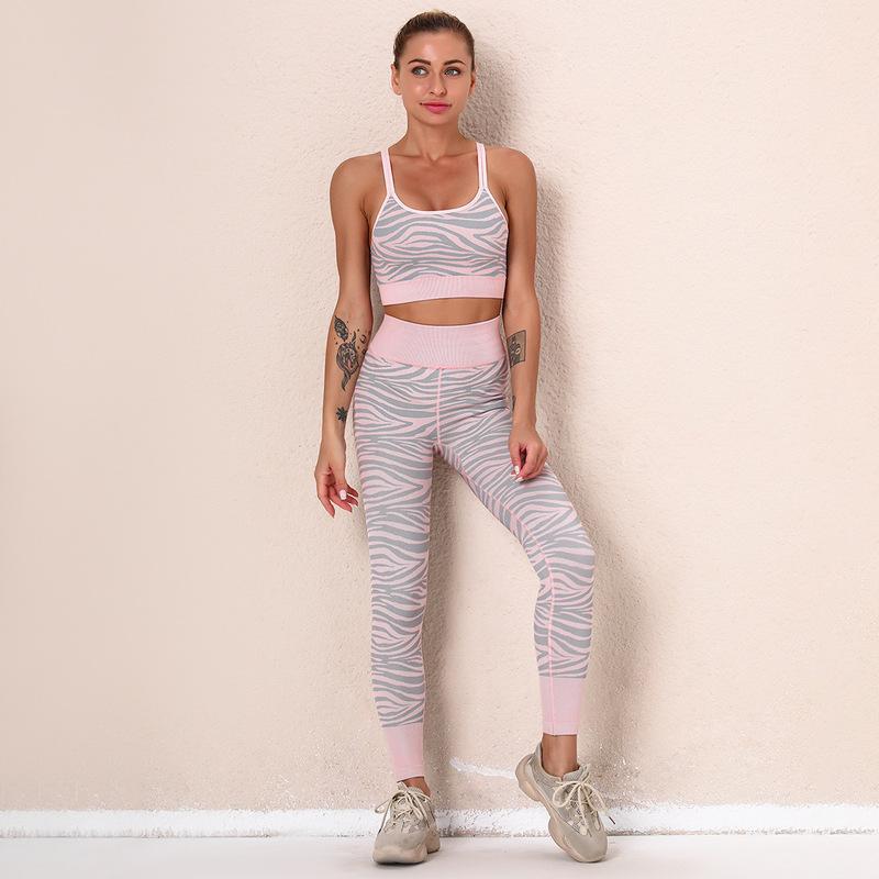Sexy Striped Knitted Yoga Wear Fitness Running Hip Lifting Leggings Seamless Sportswear Two Piece Suit