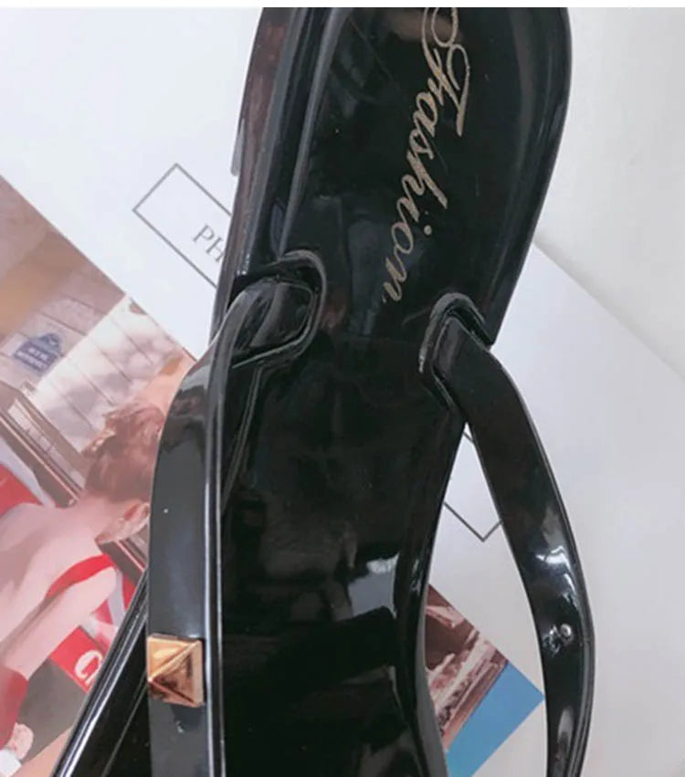 2021 Woman Sandals Flats Fashion Woman Flip Flops Summer Shoes Flats Sandals Cool Beach Rivets Shoes Sandals Girls Size 36-40