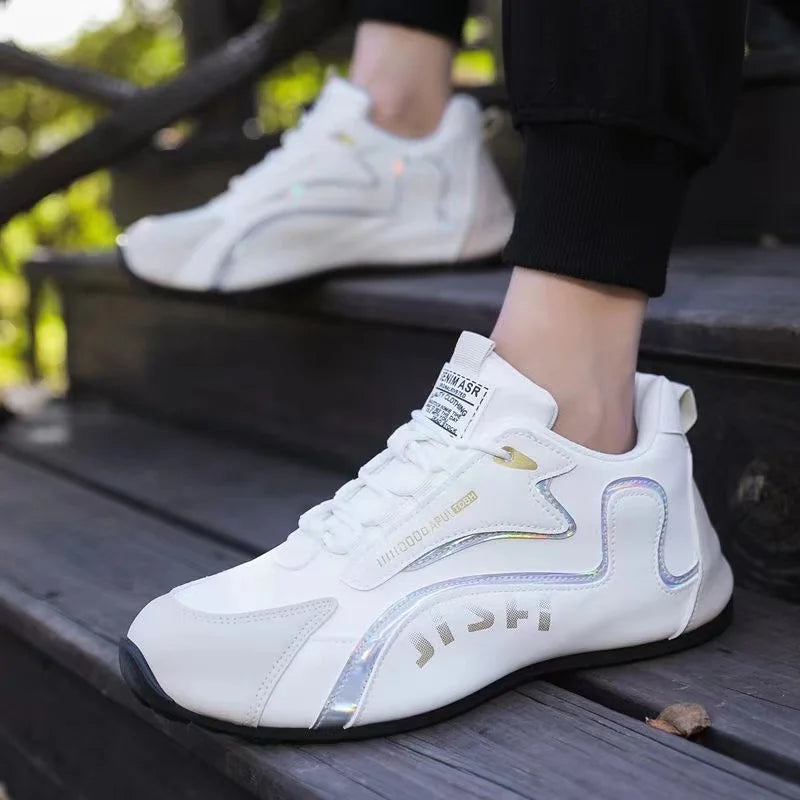 Men's Shoes with Waterproof and Anti slip Leather Surface, Trendy and Versatile, Autumn Men's Sports and Leisure Shoes