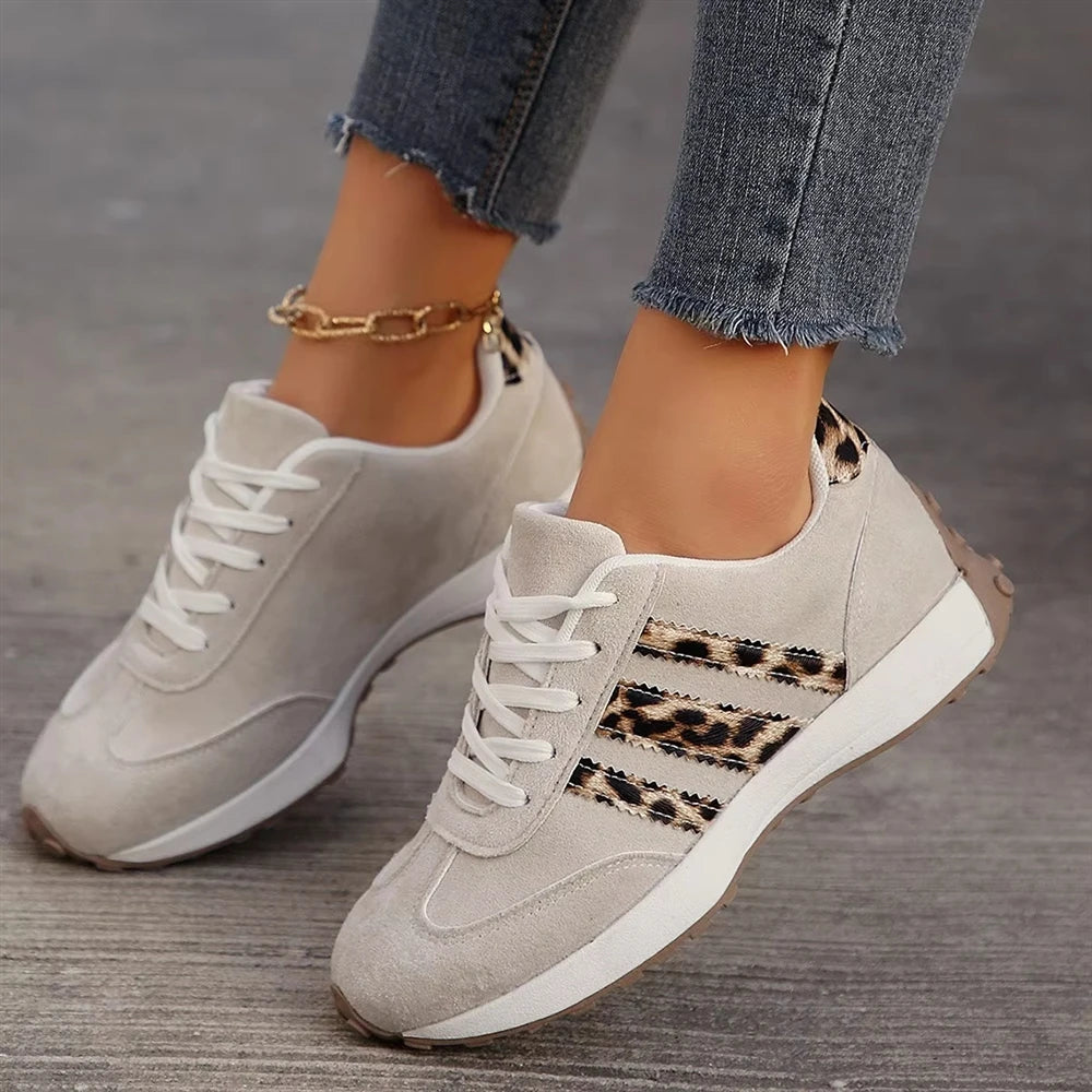 Leopard Print Sneakers Women Retro Runner Casual Shoes Lace up Lightweight Animal Ladies Trainers Stylish Jogging