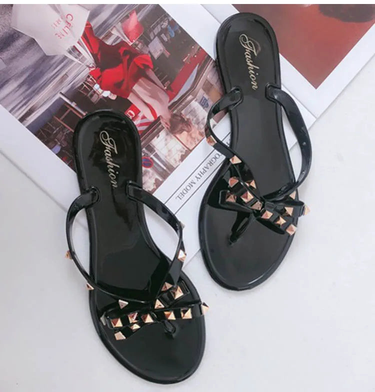 2021 Woman Sandals Flats Fashion Woman Flip Flops Summer Shoes Flats Sandals Cool Beach Rivets Shoes Sandals Girls Size 36-40