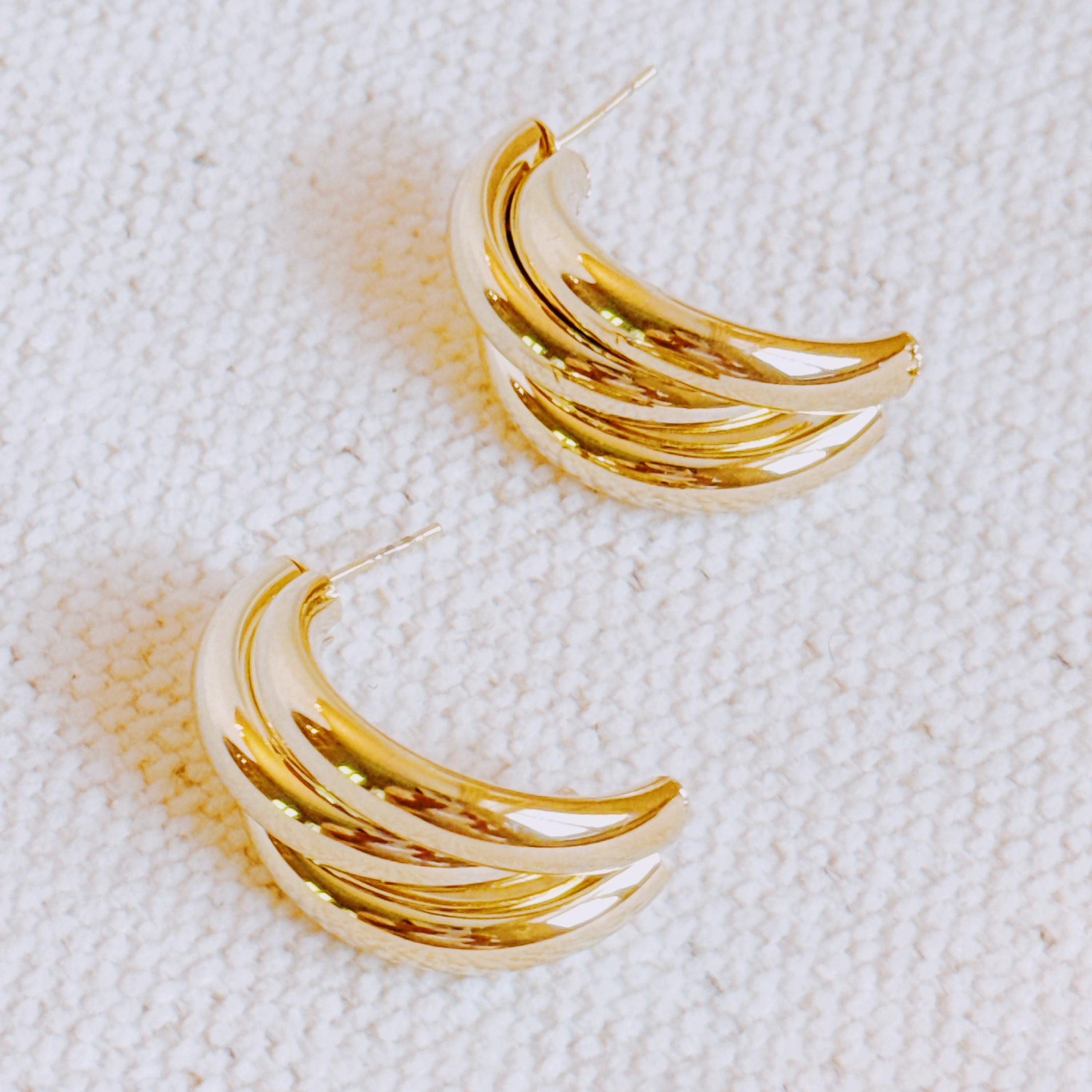 Women's Bold Interlock Loop Earrings - Statement Fashion Jewelry