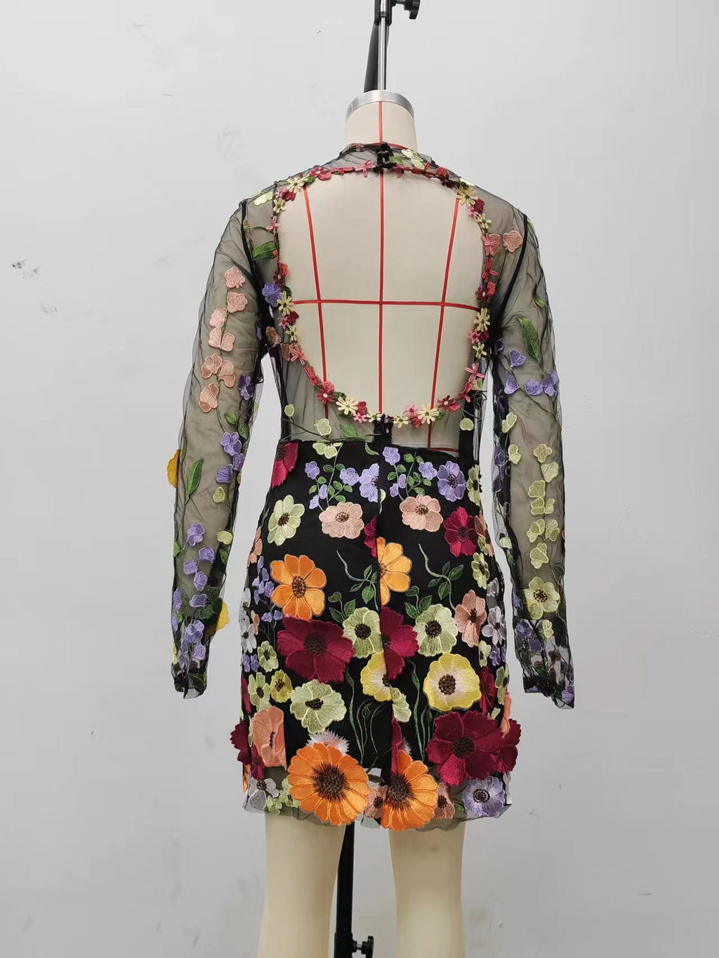 2025 Direct Sales Cross-Border European and American Three-Dimensional Flower Mesh Lace Embroidery Hip-Covering Slimming Sexy Dress