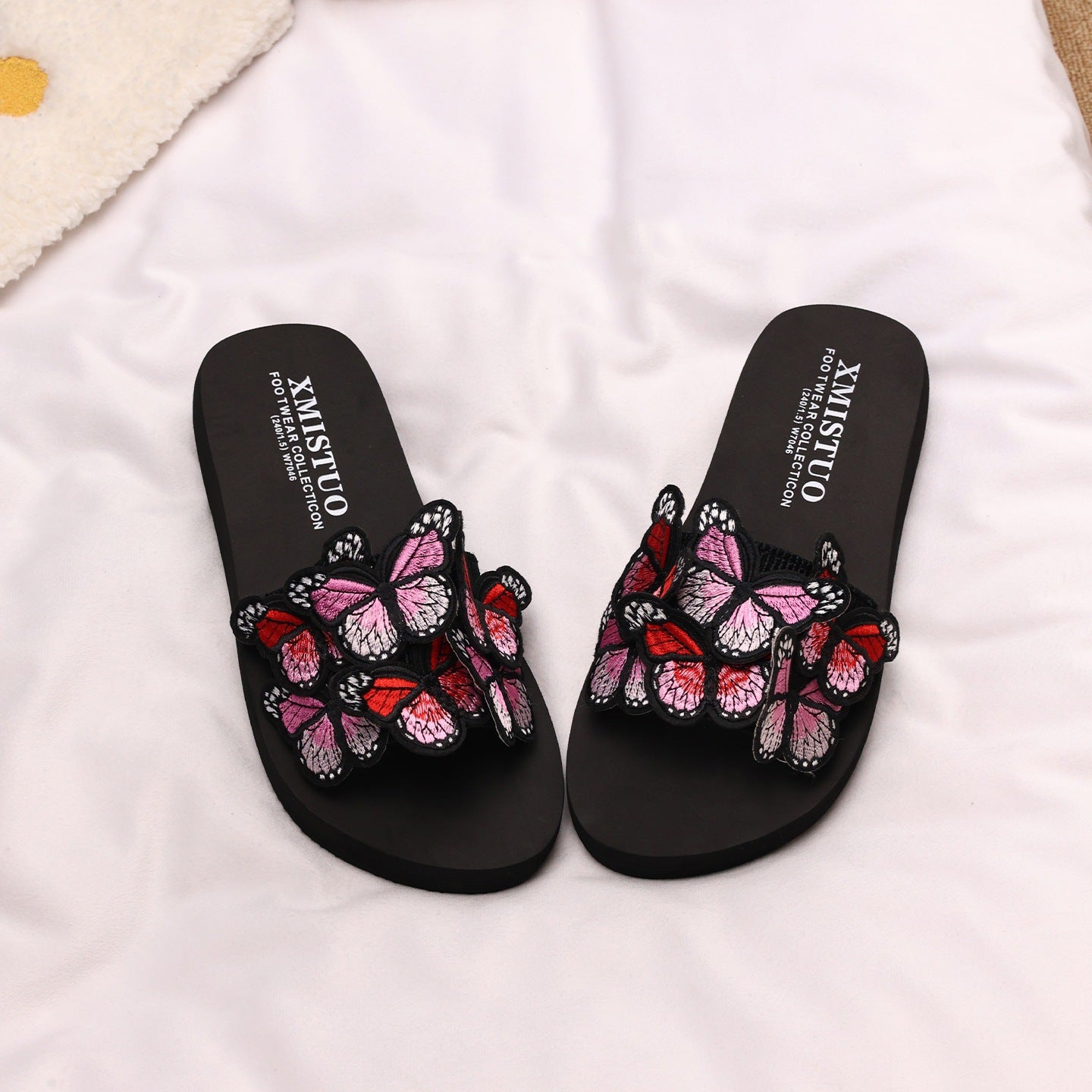 Thick-Soled Wedge-Heeled Sandals for Women, Summer Flip-Flops, Fashionable Holiday Slippers, Seaside Embroidered Butterfly Beach Shoes