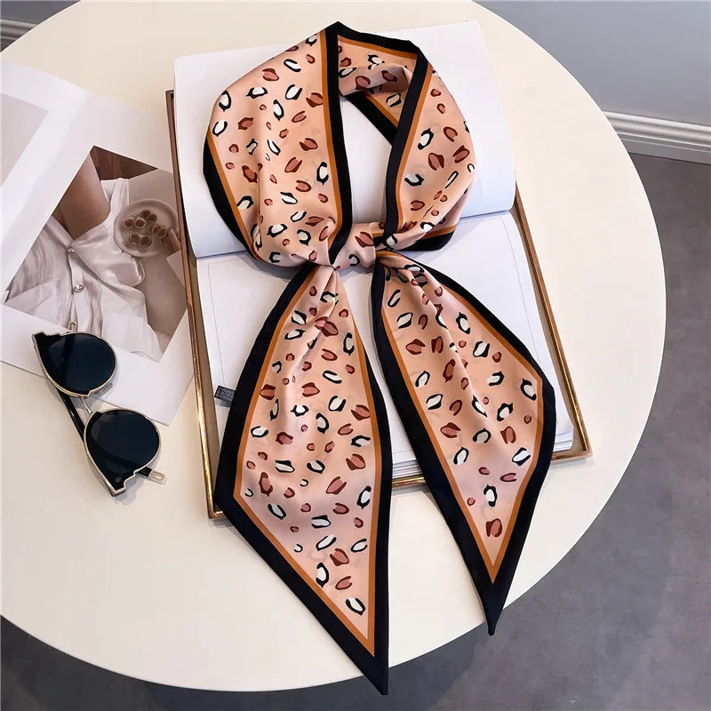 Horse carriage houndstooth decorated summer lightweight scarf fashionable long neckerchief women versatile slim bias-cut ribbon