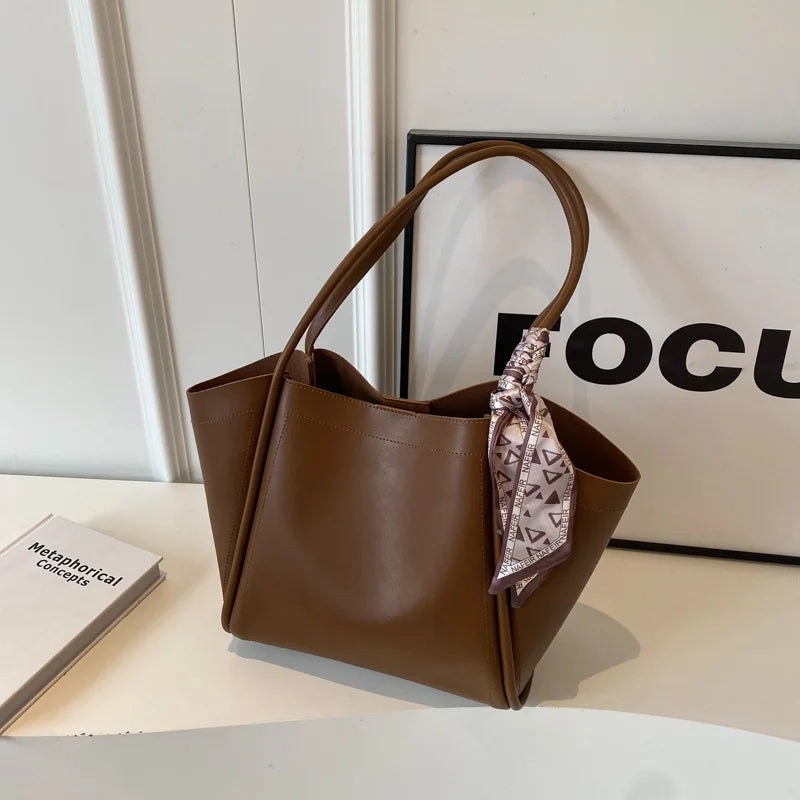 High-end Texture Retro Large-capacity Bag For Women 2023 New Autumn/winter Shoulder Bag Fashionable Tote Bag