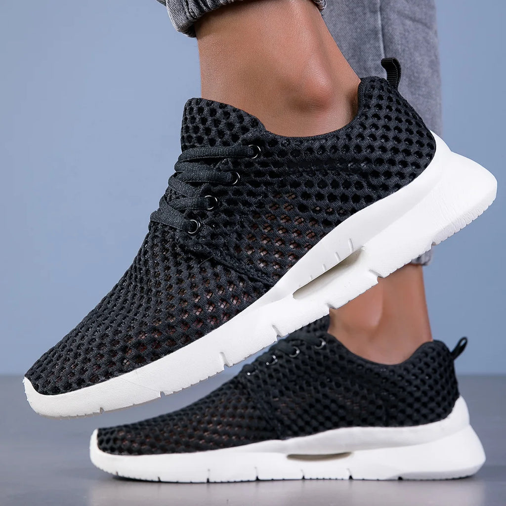 Men's Shoes White Mesh Sneakers New Summer Lightweight Casual Shoes Hiking Comfortable Tennis Shoes Lace Up Outdoor Running Shoe