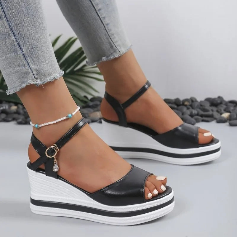 2026 Buckle Strap Women's Sandals Open Toe Wedge Heel Fashion Platform Summer Casual Sandals Comfortable Plus Size Shoes Ladies