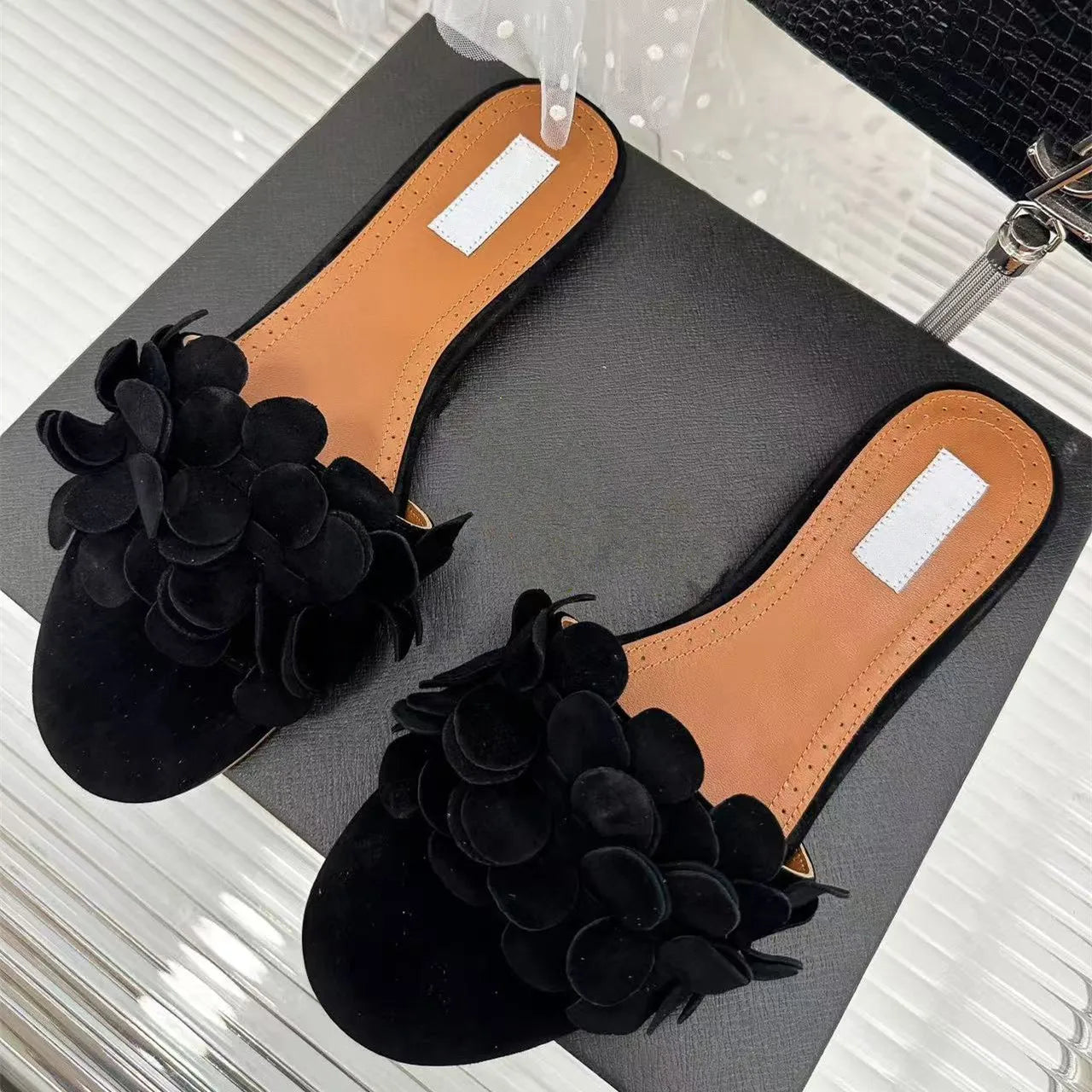 Flower Genuine Leather Flat Bottom Cool Slippers for Women's Casual Versatile One line Dragging Style Vacation Outerwear Beach S