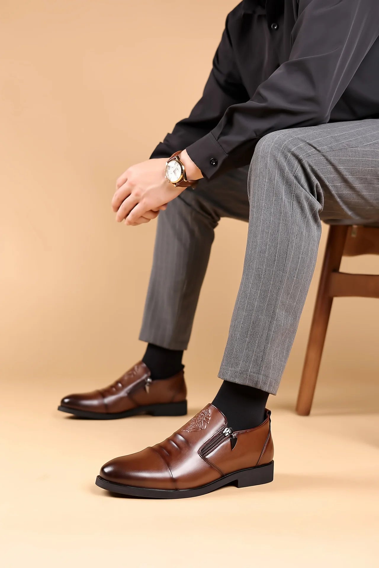 Luxury Men Oxford Shoes Retro Lion Head Zip Men Dress Shoes Office Business Loafer High Quality Men Party Wedding Shoes 2024 New