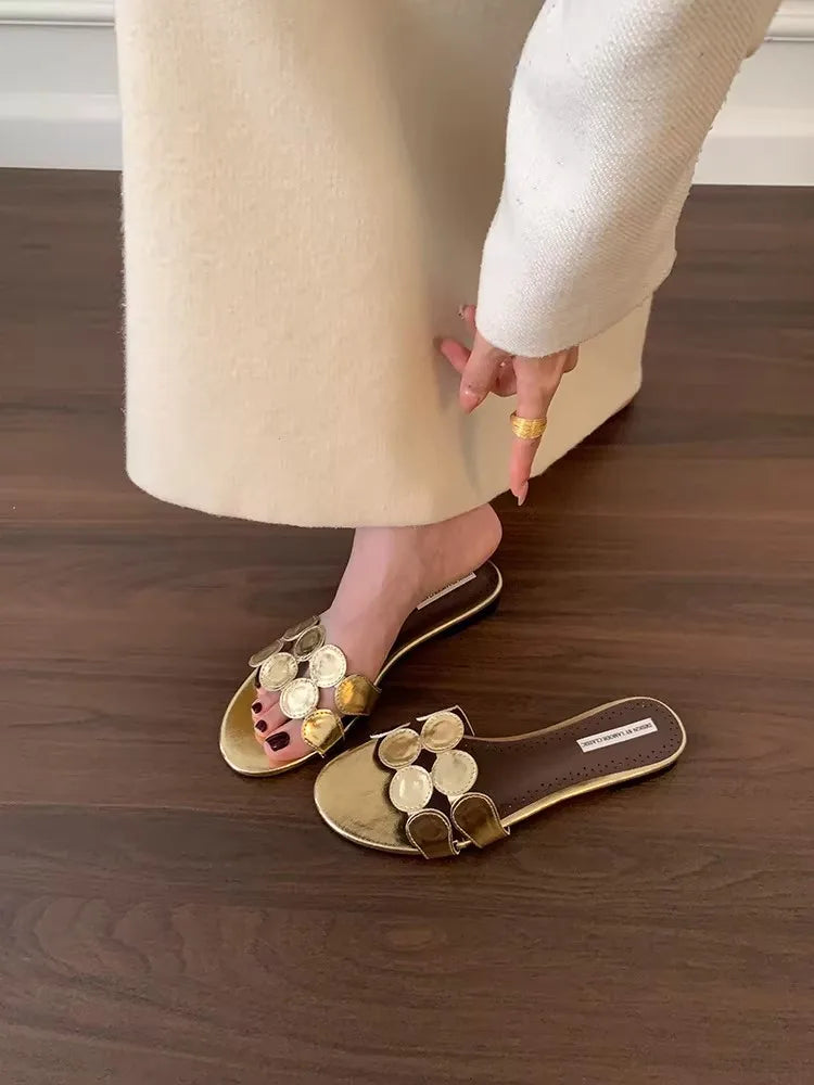 Niche Design Flat One-strap Flip-flops for Women, Outdoor Summer Vacation Style, Gold Sandals for Women