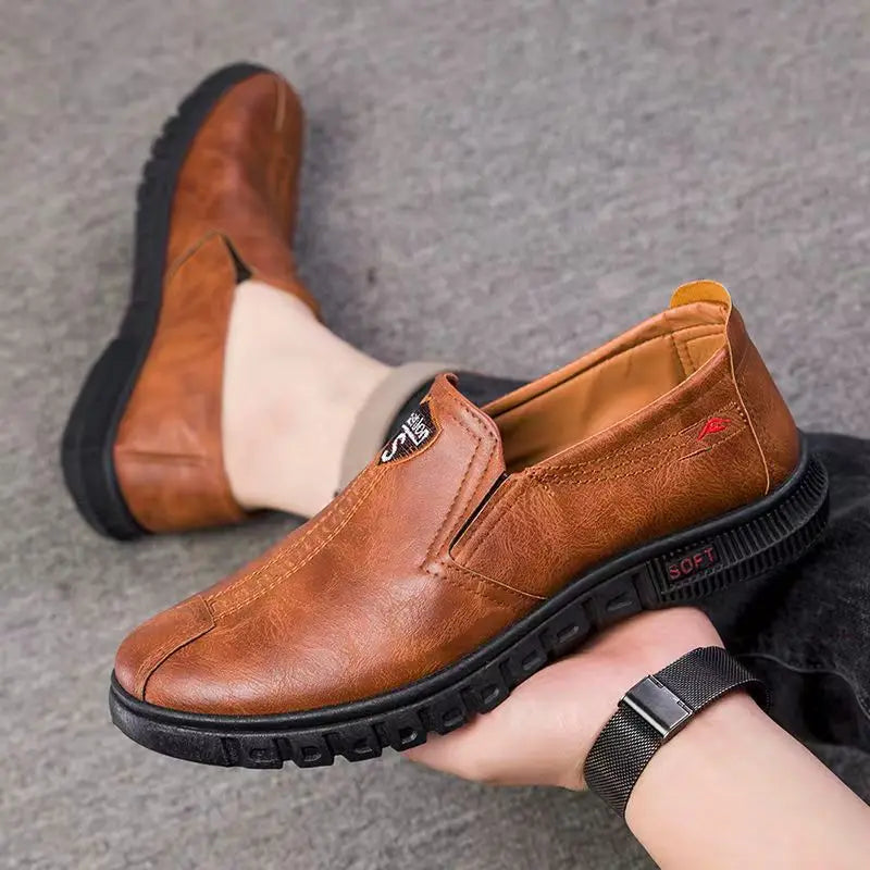 Soft Bottom Men's Business Casual Shoes Easy to Wear Spring Summer Autumn Winter Korean Style round Toe Low Heel Leather Shoes