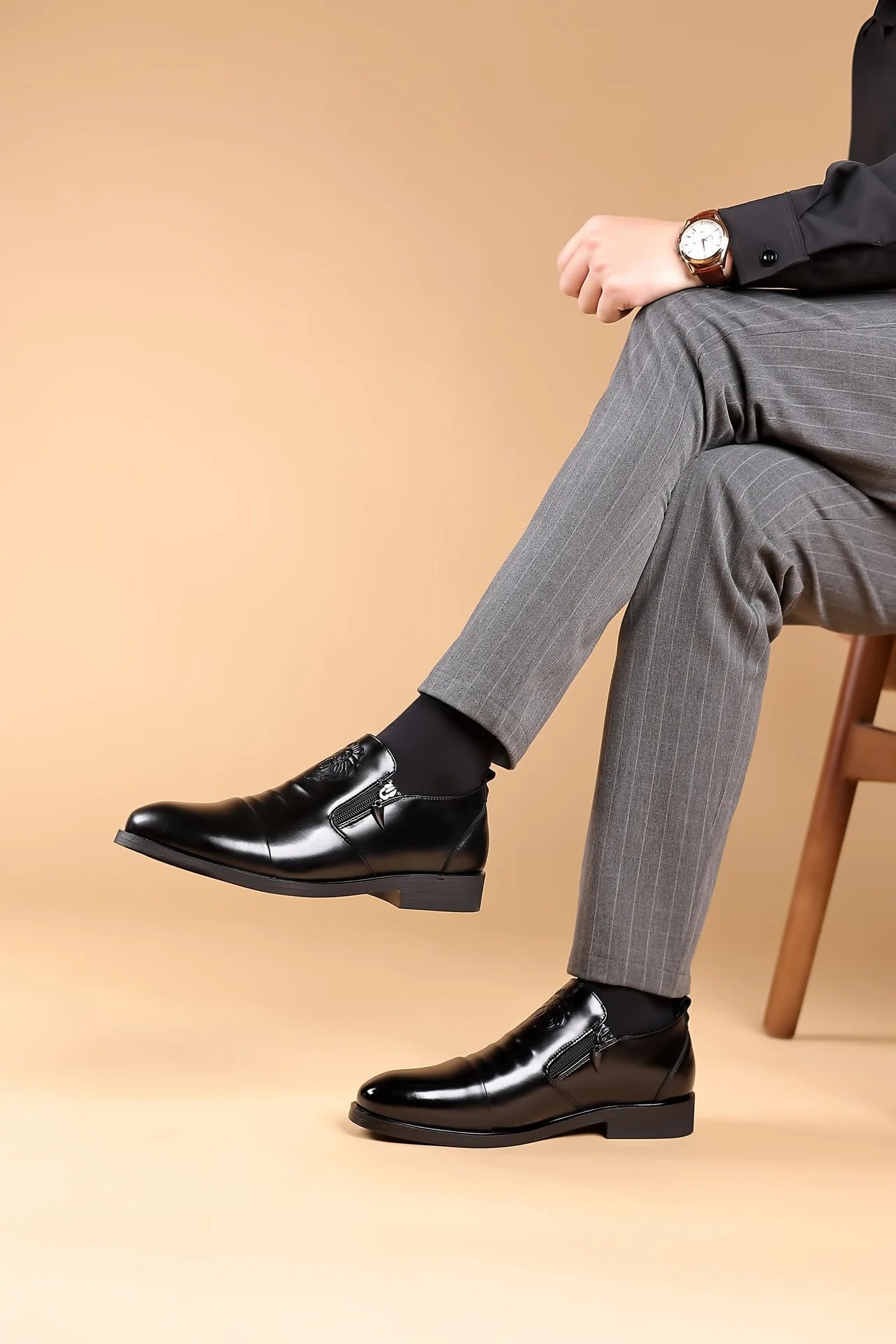 Luxury Men Oxford Shoes Retro Lion Head Zip Men Dress Shoes Office Business Loafer High Quality Men Party Wedding Shoes 2024 New