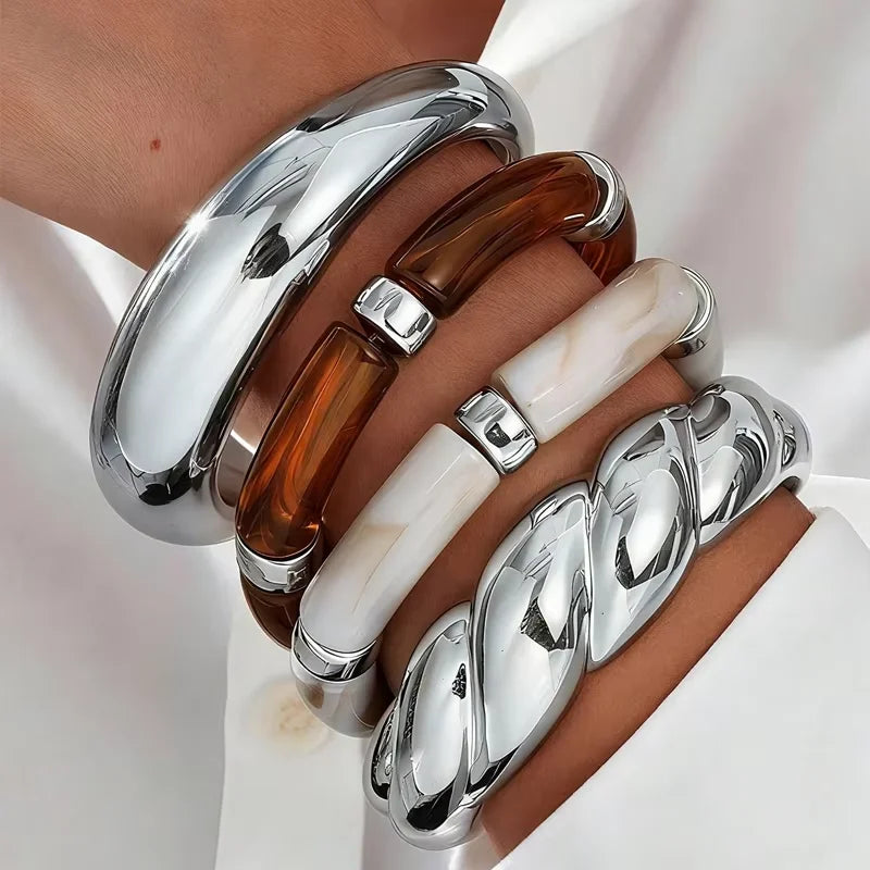 4pcs Vintage Stackable Resin Acrylic Bracelets for Women Bohemian Chunky Round Tube Beaded Elastic Bangle Bracelet Jewelry Gifts