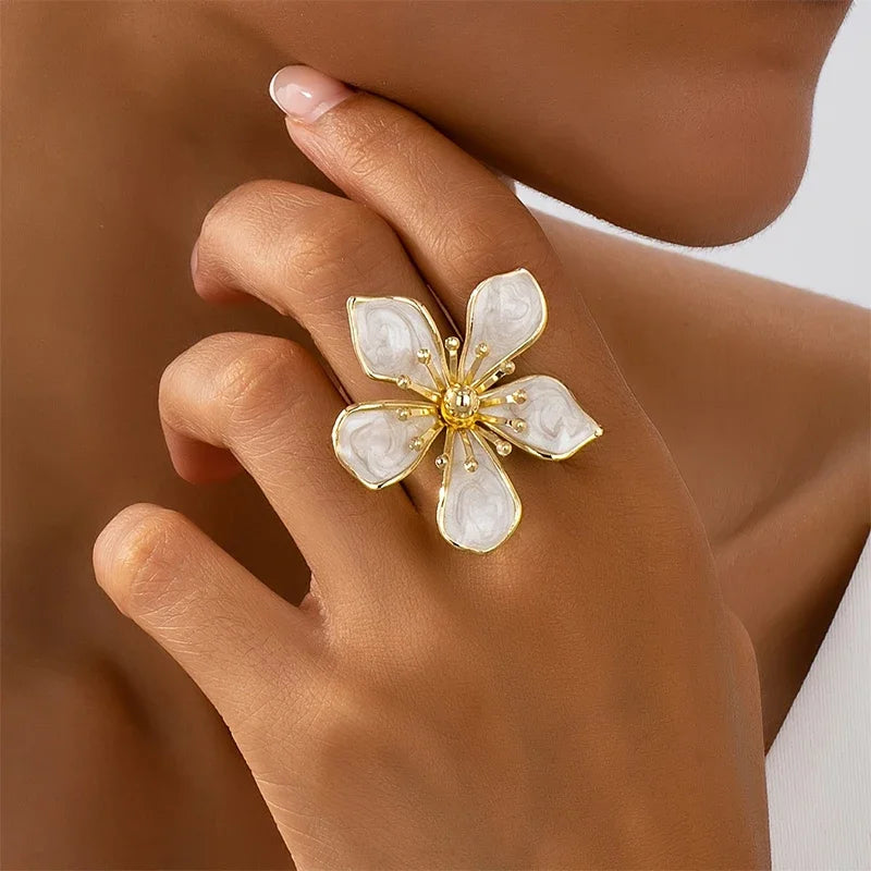Huitan Gorgeous Flower Rings with White Enamel for Women Aesthetic Adjustable Finger Accessories Elegant Graceful Party Jewelry