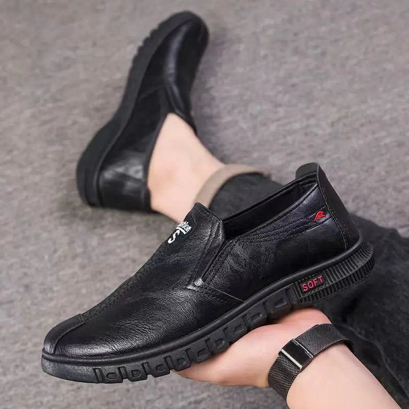 Soft Bottom Men's Business Casual Shoes Easy to Wear Spring Summer Autumn Winter Korean Style round Toe Low Heel Leather Shoes