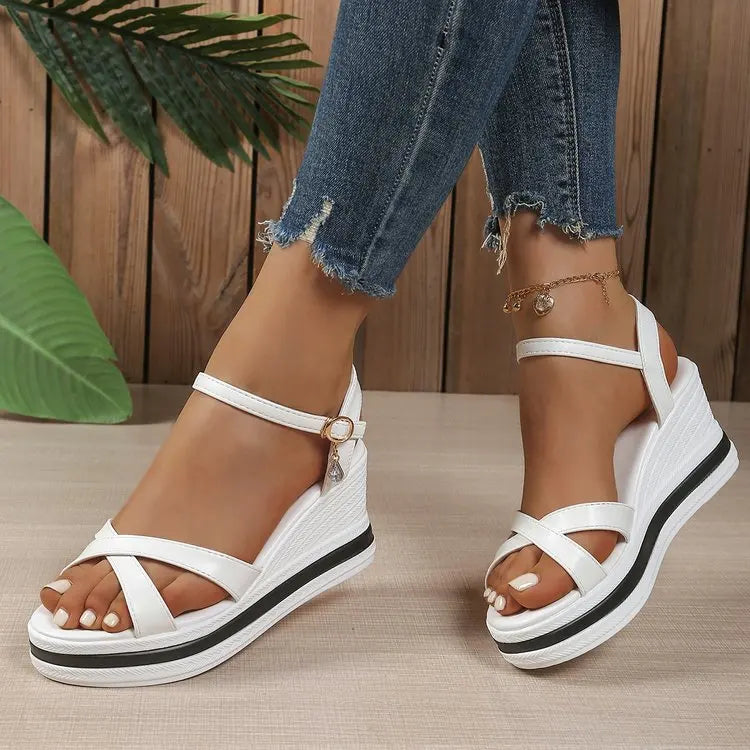 2026 Buckle Strap Women's Sandals Open Toe Wedge Heel Fashion Platform Summer Casual Sandals Comfortable Plus Size Shoes Ladies