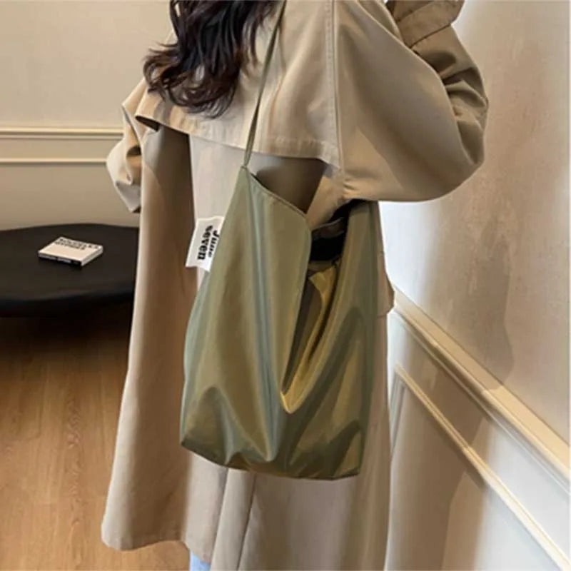 Soft Nylon Solid Color Product Designer Handbag Large Capacity Commuter Simple Tote Bag Hot Sale Versatile Fashion Shoulder Bag