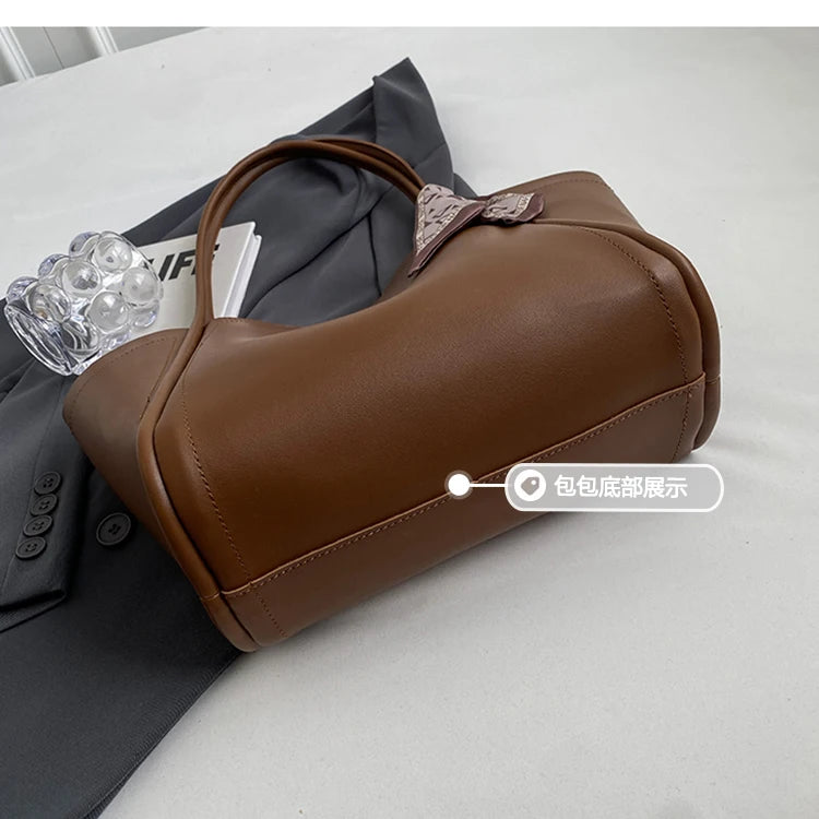 High-end Texture Retro Large-capacity Bag For Women 2023 New Autumn/winter Shoulder Bag Fashionable Tote Bag