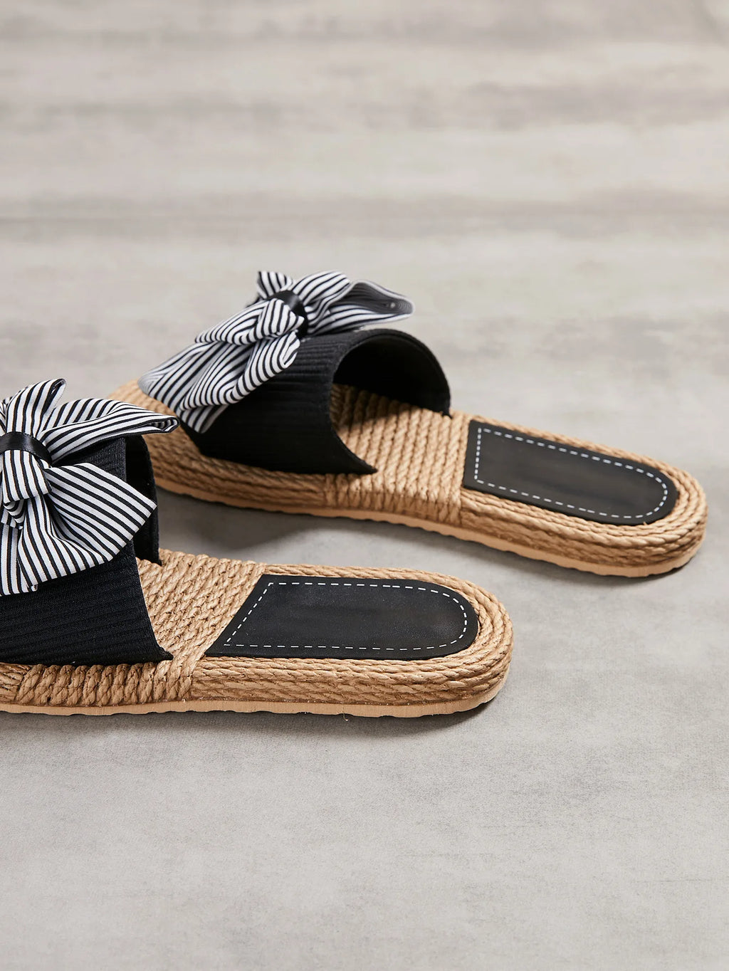 Female Summer Slippers Artificial Straw Sole Shoes Lady Summer Indoor Flat with Flip Flops Stitching Floral Women Slippers