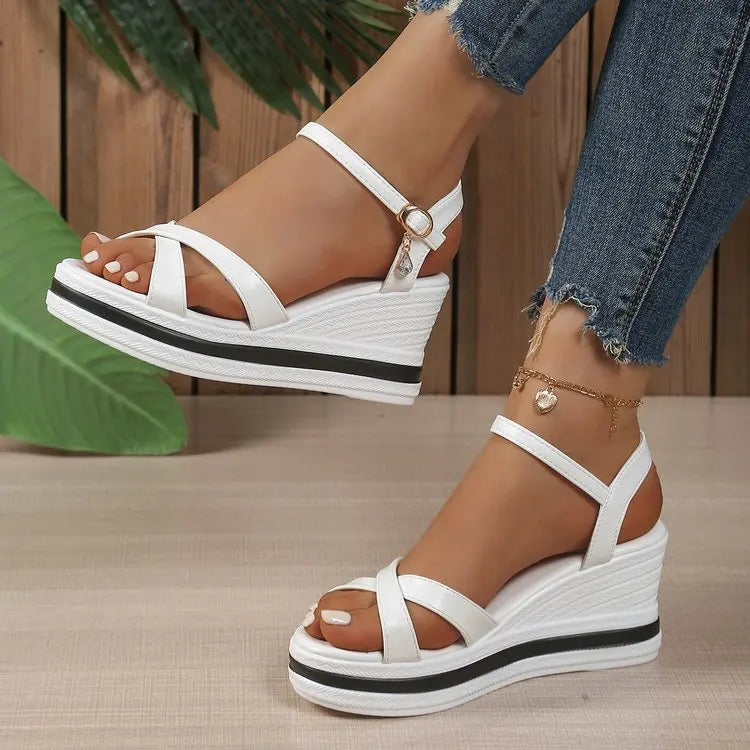 2026 Buckle Strap Women's Sandals Open Toe Wedge Heel Fashion Platform Summer Casual Sandals Comfortable Plus Size Shoes Ladies