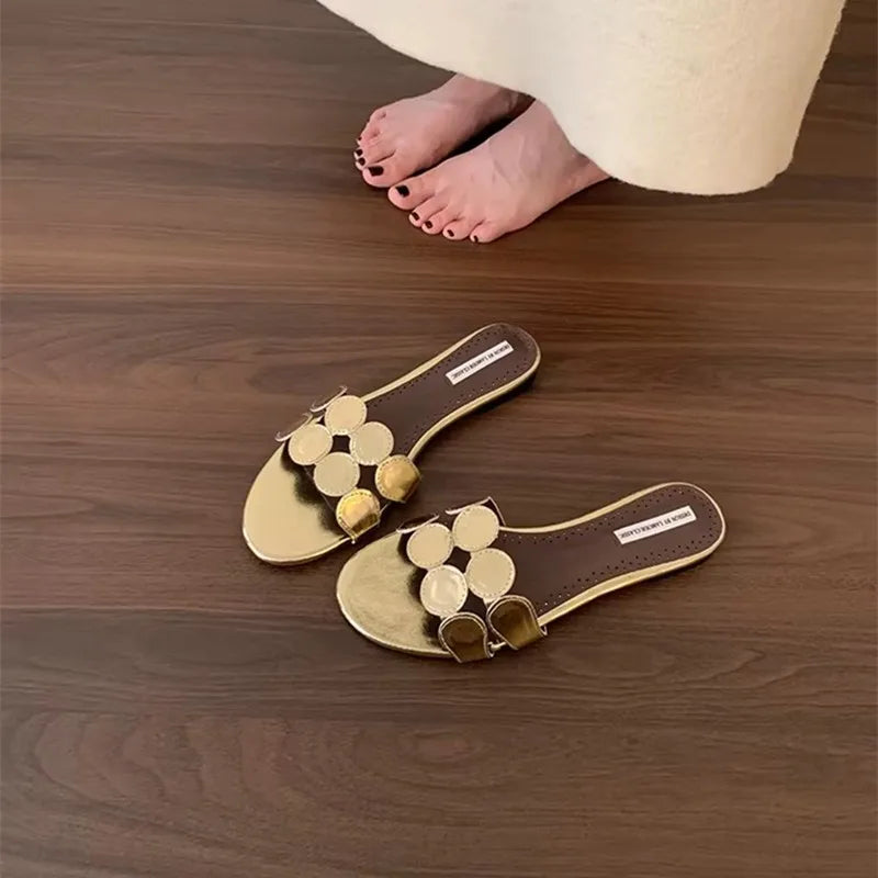 Niche Design Flat One-strap Flip-flops for Women, Outdoor Summer Vacation Style, Gold Sandals for Women