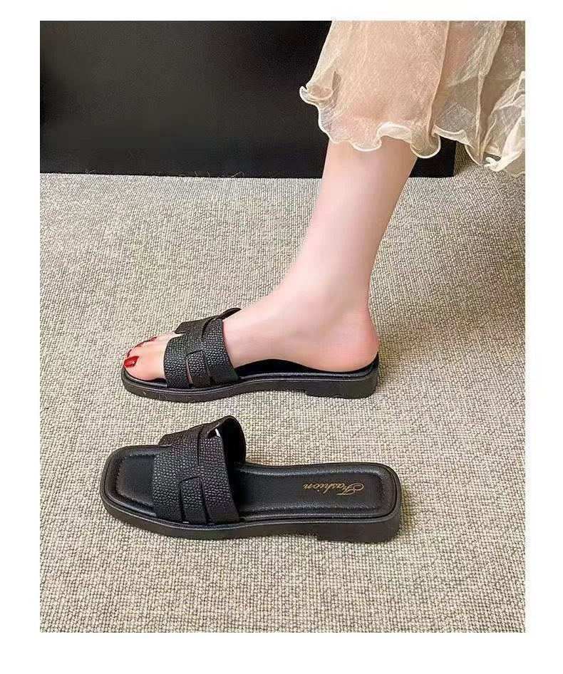 Fashion women's smooth slippers small Xinhong style French-style square toe high-end summer beach and outdoor slippers Advanced