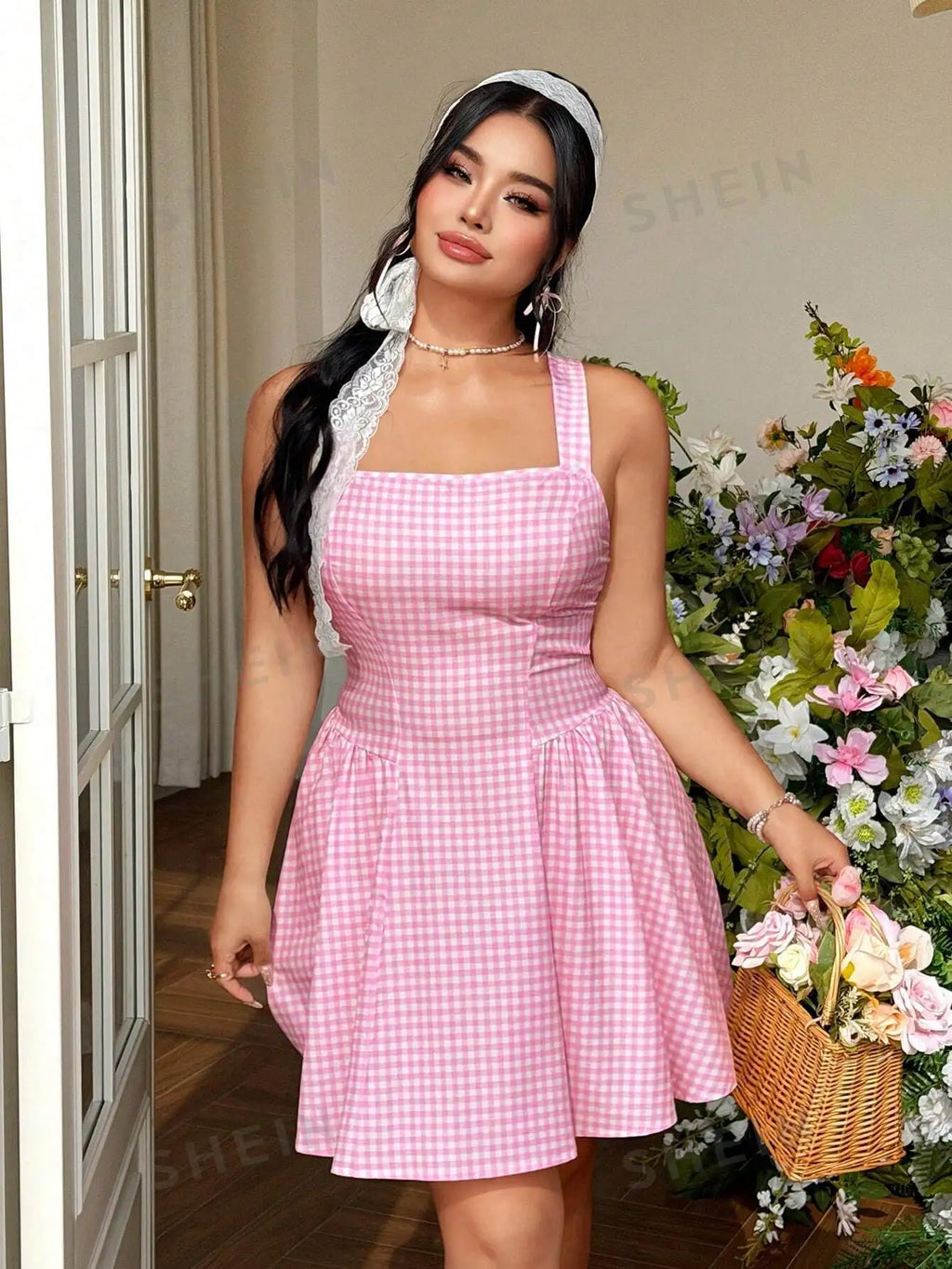 Plus Size Plaid Spaghetti Strap Mini Dress, Elegant Waist Cinching Short Dress for Women