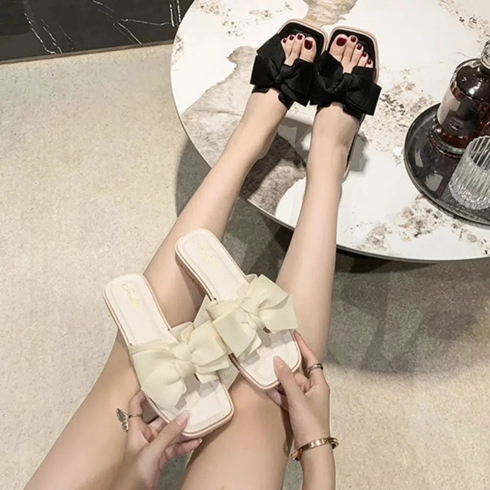 Elegant Soft Sole Bowknot Slippers Anti Slip PVC Flat Slides Sandals Beachwear Sweet Slippers Women Ladies