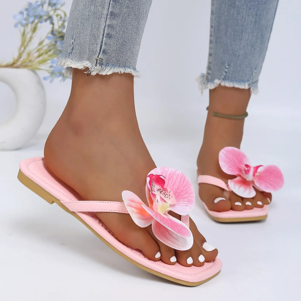 Women Slippers 2026 New Clip Toe Flower Decor Shoes Women Comfort Beach Flip Flops Fashion Square Toe Flat Sandals Slides Women