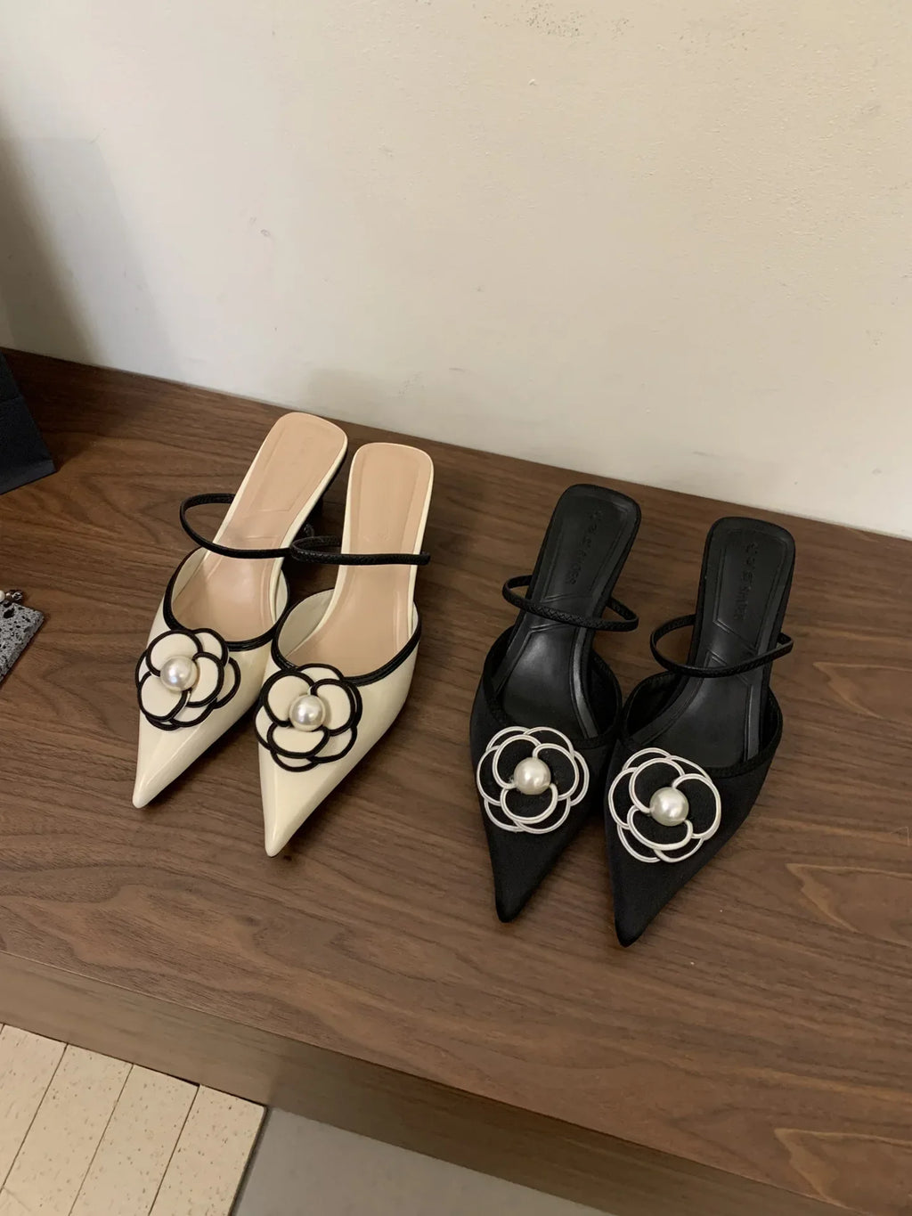 2026 Flower Pointed Toe High Heels Women Luxury Designer Sandals Female Summer Elegant Fashion Pumps Flower Mule Slippers Women