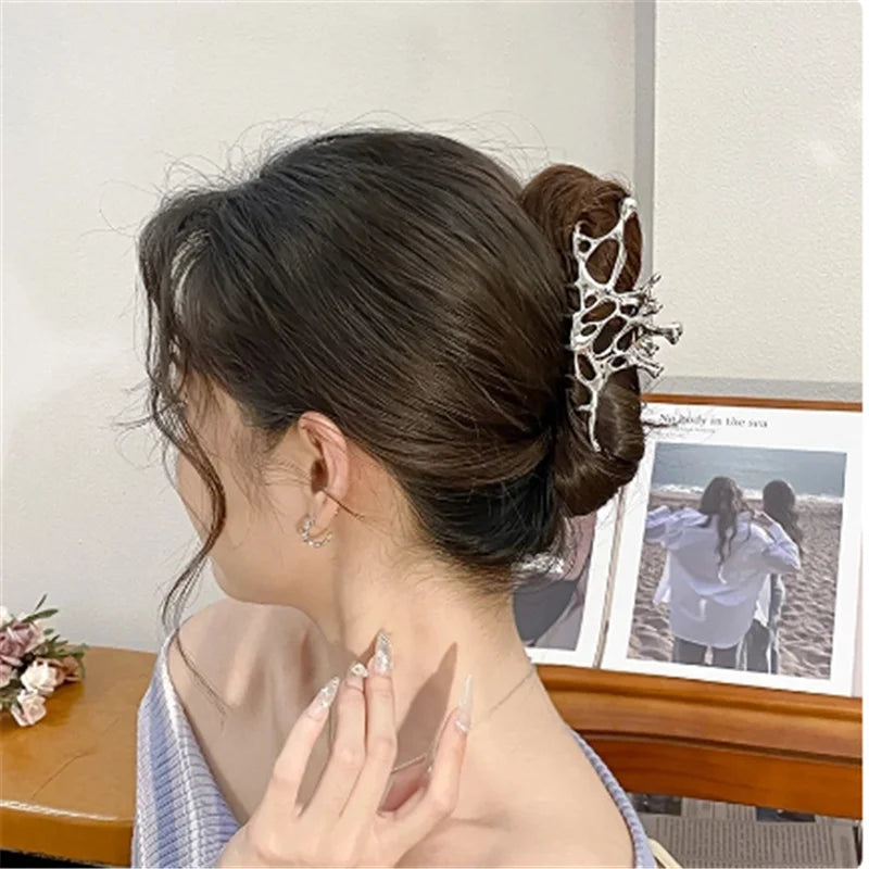 Fashion Gothic geometric metal hair clip shark women's hair clip: anti slip grip, suitable for all hairstyles