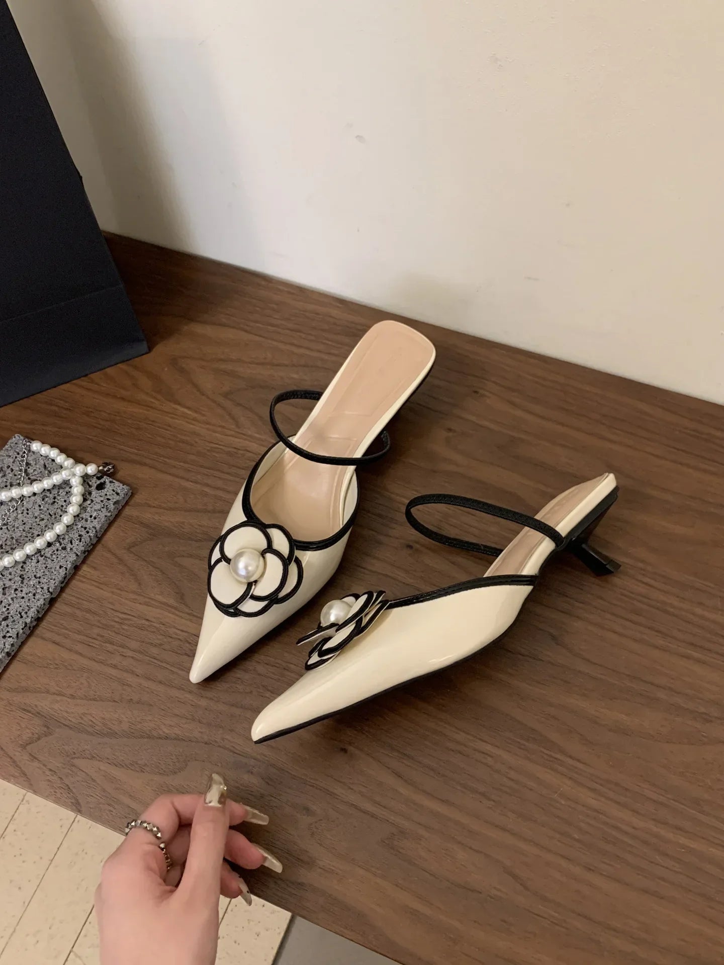 2026 Flower Pointed Toe High Heels Women Luxury Designer Sandals Female Summer Elegant Fashion Pumps Flower Mule Slippers Women