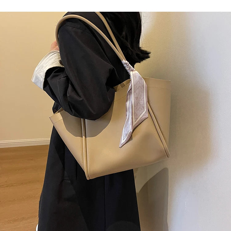 High-end Texture Retro Large-capacity Bag For Women 2023 New Autumn/winter Shoulder Bag Fashionable Tote Bag