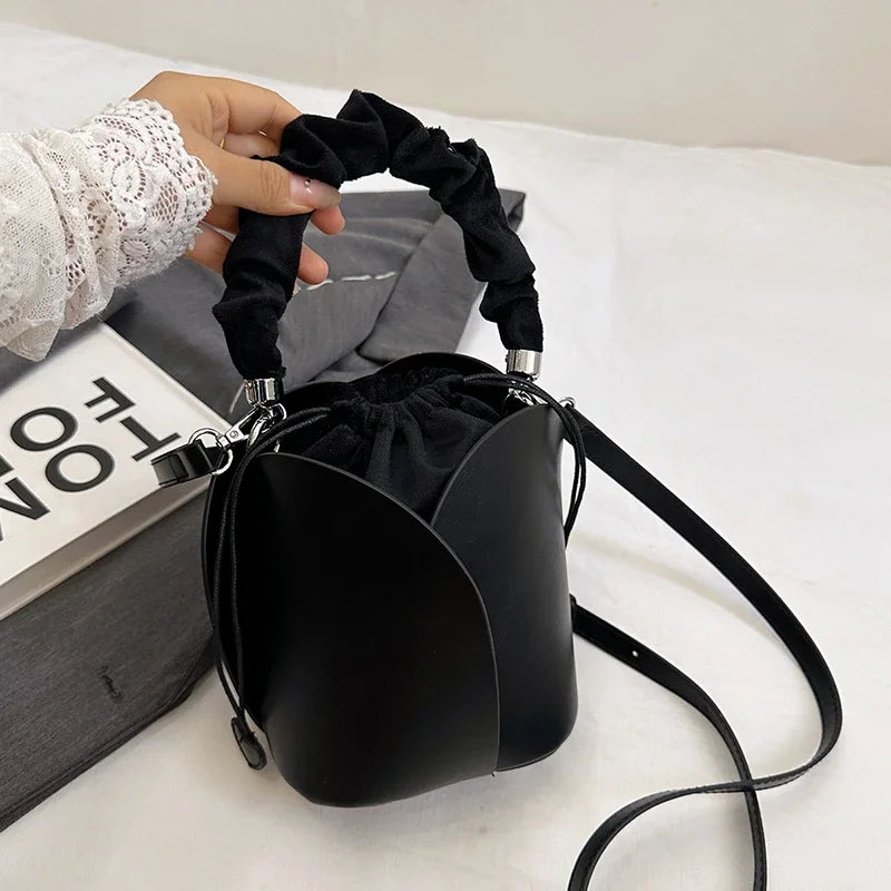 Black Handbag Women Fashion Wrist Bag Designer Mini Bucket Crossbody Bag Female Drawstring Handbag Pu Leather Lady Bag