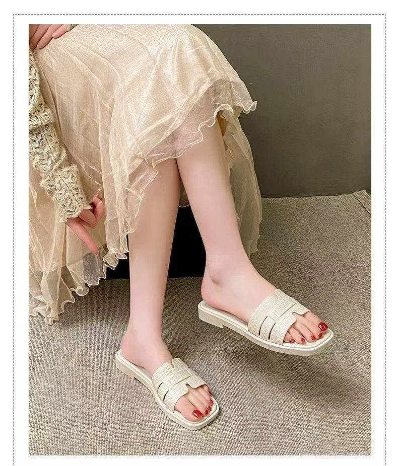 Fashion women's smooth slippers small Xinhong style French-style square toe high-end summer beach and outdoor slippers Advanced