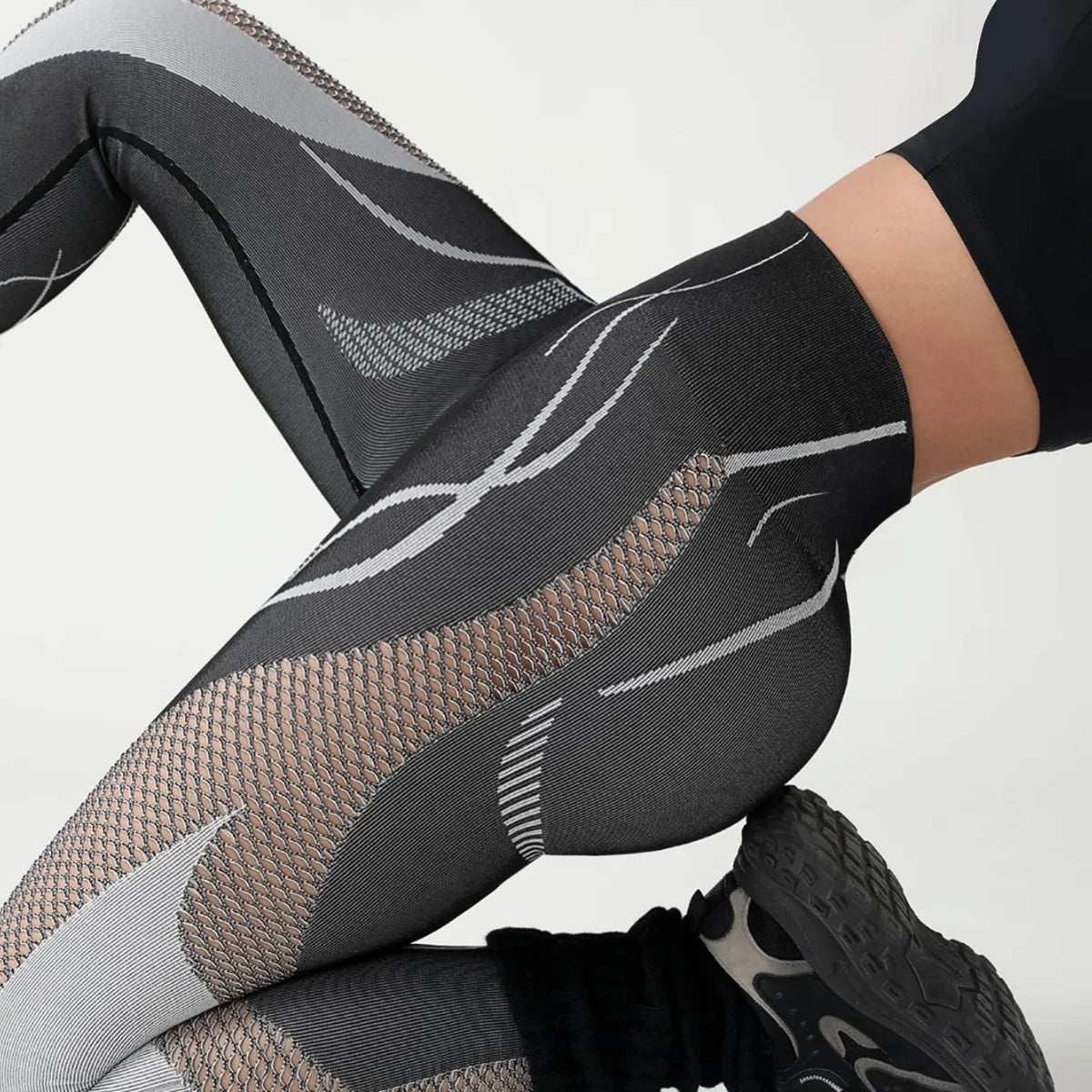 Seamless Hollow Mesh Panel Scrunch Booty Leggings High Waist Workout Sports Tights