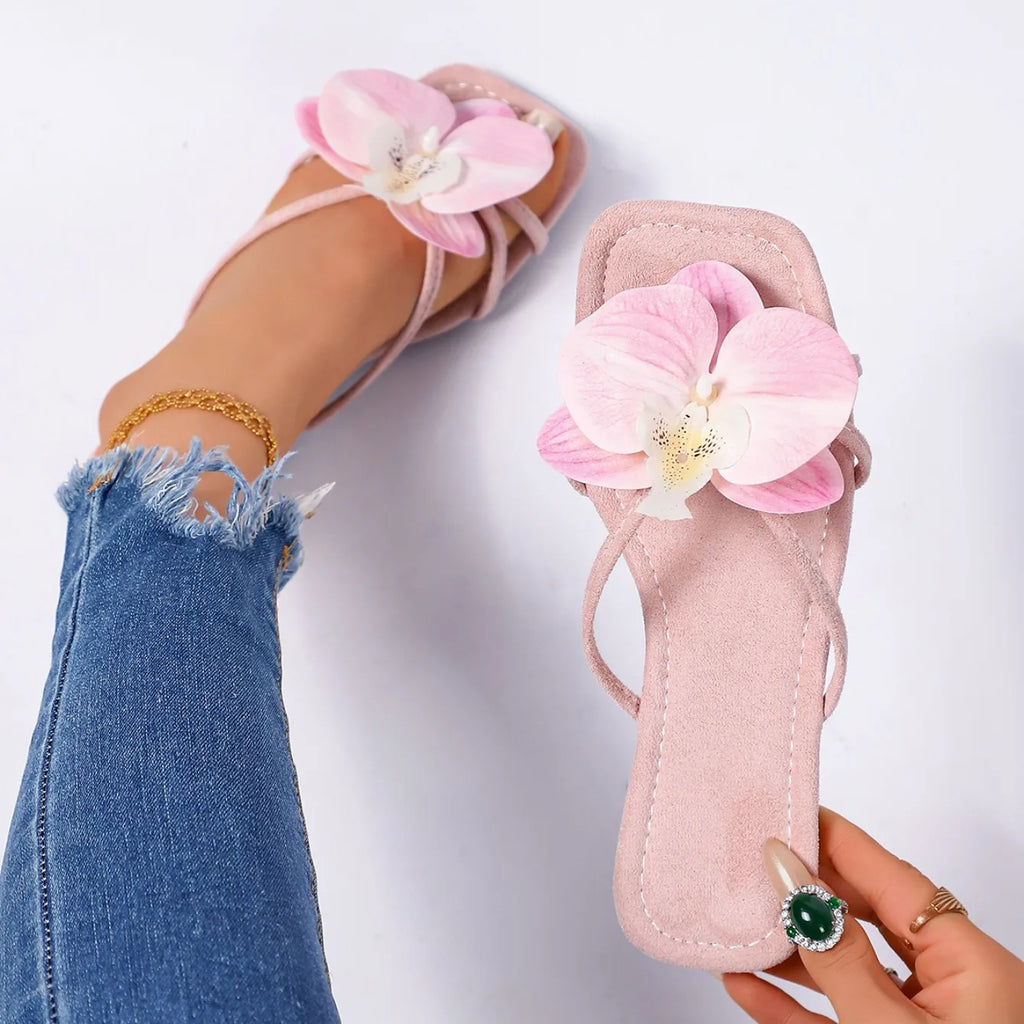 Square Open Toe Comfortable Lightweight Flower Embellishment Beach Style Fashionable Casual Slippers for Women New Summer 2026