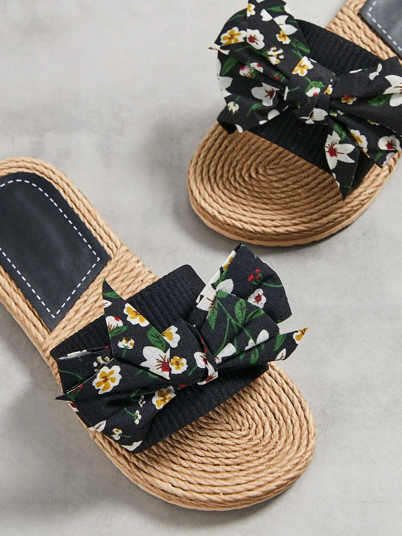 Female Summer Slippers Artificial Straw Sole Shoes Lady Summer Indoor Flat with Flip Flops Stitching Floral Women Slippers