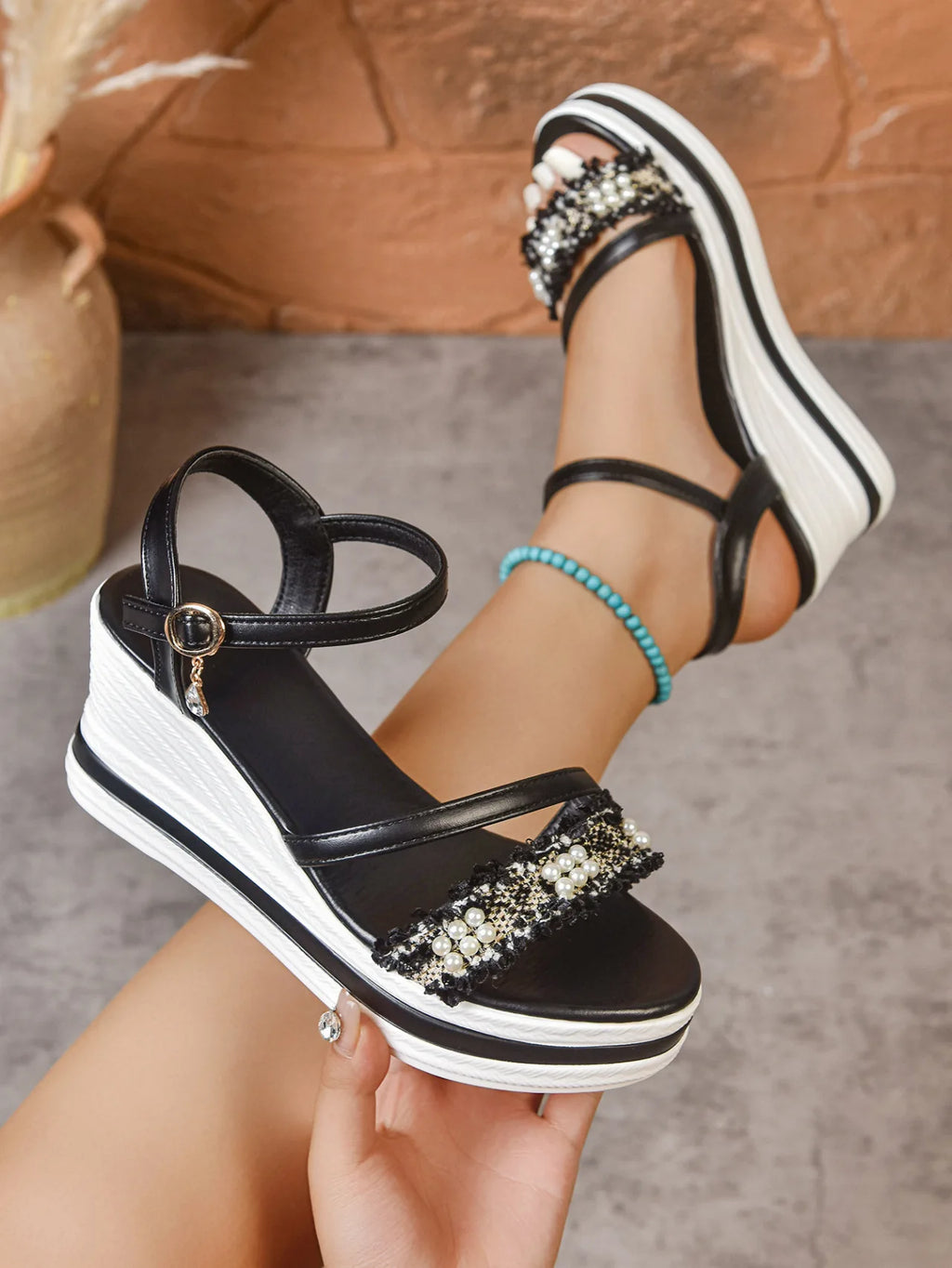 2026 Buckle Strap Women's Sandals Open Toe Wedge Heel Fashion Platform Summer Casual Sandals Comfortable Plus Size Shoes Ladies