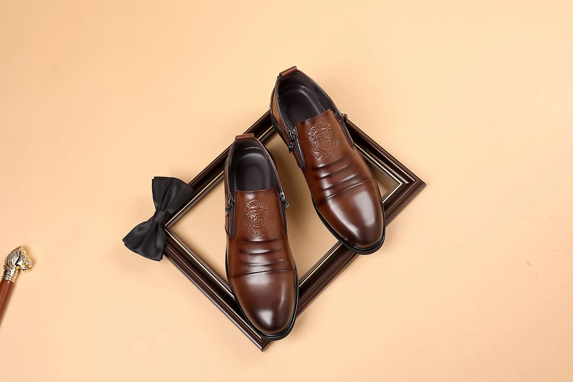 Luxury Men Oxford Shoes Retro Lion Head Zip Men Dress Shoes Office Business Loafer High Quality Men Party Wedding Shoes 2024 New