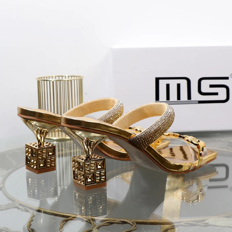 Women's slippers 2026 summer fashion Transparent belt metal decoration box shaped square Alien heel high heels wearing sandals