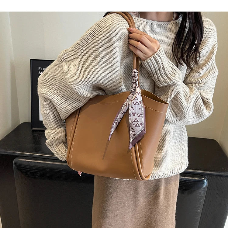 High-end Texture Retro Large-capacity Bag For Women 2023 New Autumn/winter Shoulder Bag Fashionable Tote Bag