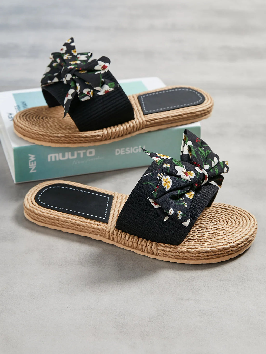 Female Summer Slippers Artificial Straw Sole Shoes Lady Summer Indoor Flat with Flip Flops Stitching Floral Women Slippers