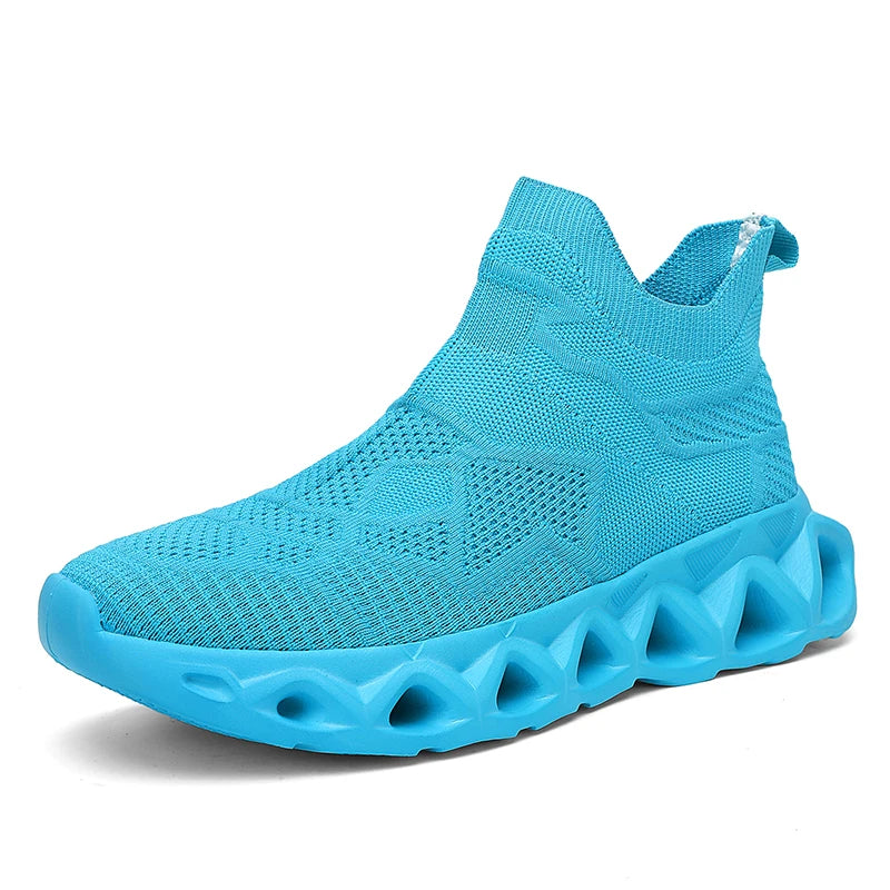 Men Sports Shoes Ultralight Fashion Slip on Daily Walking Outdoor Jogging Shoes Breathable Mesh Comfortable Casual Shoes for Men