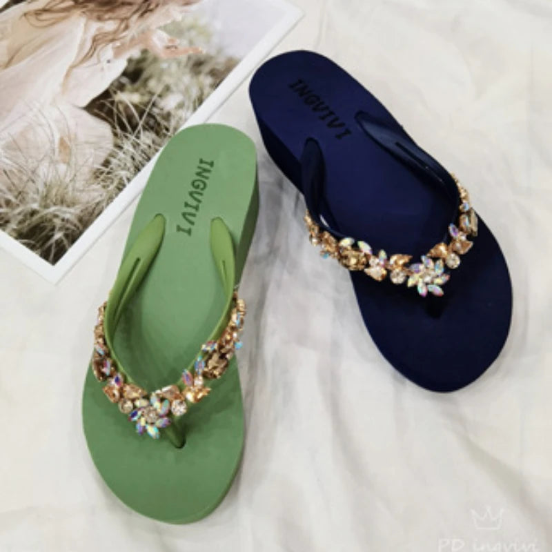Slippers Women Glitter Flip Flops Summer 2024 Fashion Outdoor Rhinestone Chain Wedge Beach Slippers Jelly Hawaiian Flat Sandals