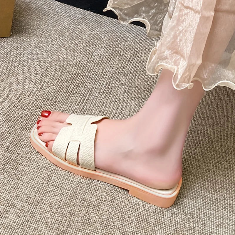Fashion women's smooth slippers small Xinhong style French-style square toe high-end summer beach and outdoor slippers Advanced
