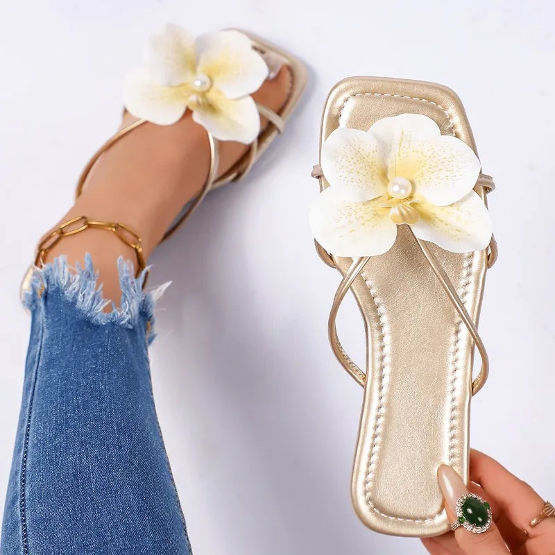 Square Open Toe Comfortable Lightweight Flower Embellishment Beach Style Fashionable Casual Slippers for Women New Summer 2026