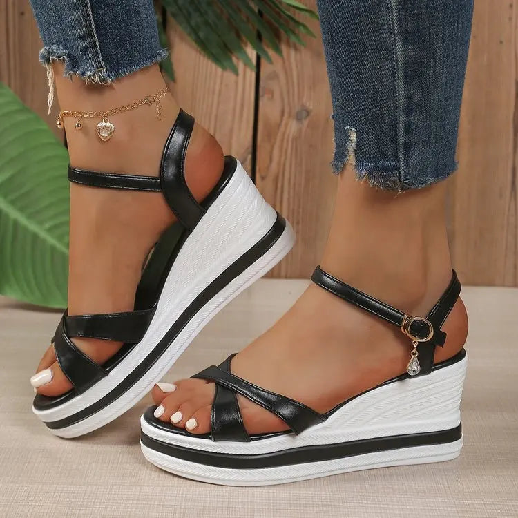2026 Buckle Strap Women's Sandals Open Toe Wedge Heel Fashion Platform Summer Casual Sandals Comfortable Plus Size Shoes Ladies