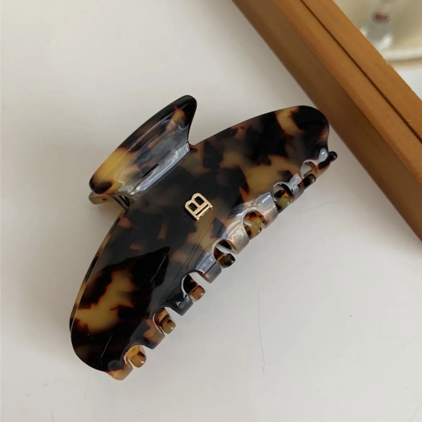 acetic acid clip shark clip high ponytail hair clip high-end feeling headband hair clip female back of the head hair accessory
